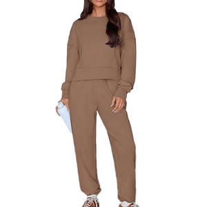 Conjunto de 2 Piezas para Mujer, Verano, Casual, Sólido, Camiseta Corta por Encima de la Rodilla y Pantalones Cortos, 100% Algodón Transpirable - Product Image 1