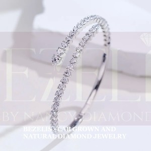 Brazalete Abierto con Corazón de Diamantes Cultivados en Laboratorio en Oro Blanco de 14K, Joyería Fina Romántica - Product Image 2