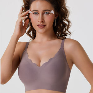 Soutien-gorge de sport sans armatures et sans coutures pour femme - Confort et maintien élevés pour l'entraînement - Design maximal, bonnet complet, dos en U, tricoté uni pour la course/yoga - Product Image 1