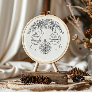 Cerceau de broderie de Noël - Ornement festif artisanal en coton de 15 cm, écologique et durable - Product Image 3