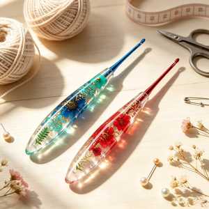 เข็มโครเชต์ลายดอกไม้สีแดงและสีน้ำเงินสำหรับงานฝีมือและงานศิลปะสะสม - Product Image 4