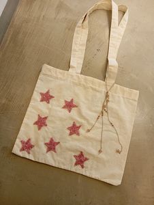 Bolso Tote Bordado a Mano con Cuentas de Primera Calidad para un Estilo Diario Elegante - Product Image 1