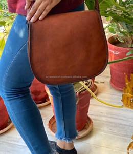 กระเป๋าหนังแพะแท้แบบลำลองทำด้วยมือกระเป๋าสะพายไหล่แบบวินเทจกระเป๋าสะพายไหล่กระดุมผ้าฝ้ายแบบมีตะขอเกี่ยวสำหรับสตรีศิลปินงานแฮนด์เมดริมชายหาด - Product Image 2