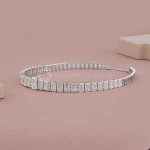 Elegante Collar de Diamantes Cultivados en Laboratorio con Corte Radiante para Mujer, Venta al por Mayor - Product Image 4
