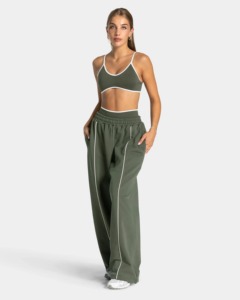 Ensemble de survêtement pour femme avec logo personnalisé, en coton respirant, pull et pantalon de jogging pour femme, vêtements en gros, survêtement en vente - Product Image 5