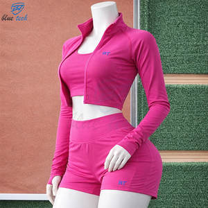 Ensemble de yoga personnalisé pour femmes, taille plus, 3 pièces, uni |   Veste courte respirante à séchage rapide et short de sport |   Service OEM Vente en gros - Product Image 5