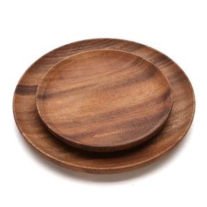 Ensemble d'assiettes rustiques en bois, plateaux de service durables en bois naturel pour usage en restaurant - Product Image 4