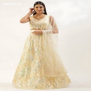 Colección Premium: Lehenga Choli y Dupatta con elegante diseño de red suave y bordado de múltiples lentejuelas. Proveedor de la India. - Product Image 1