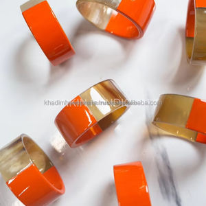 Servilleteros de madera hechos a mano para la decoración clásica de la Mesa, ideales para fiestas, eventos, bodas y comidas familiares diarias. - Product Image 1