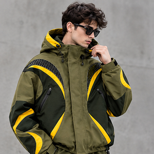 Chaqueta Utilitaria Personalizada con Capucha en Verde Oliva y Negro con Detalles Amarillos, Bolsillos con Cremallera, Puños Ajustables, Estilo Premium para Exteriores - Product Image 4