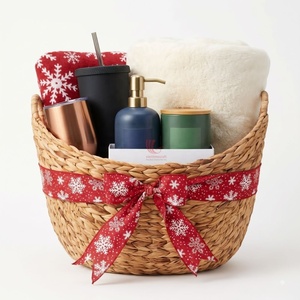 Panier cadeau en jacinthe d'eau avec ruban flocon de neige, décorations de Noël, artisanat, panier de rangement rond, style traditionnel - Product Image 1