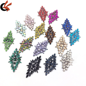 Apliques <span class=keywords><strong>de</strong></span> Diamantes <span class=keywords><strong>de</strong></span> Imitación para <span class=keywords><strong>Vestidos</strong></span> <span class=keywords><strong>de</strong></span> Baile, Apliques <span class=keywords><strong>de</strong></span> Cristal Termoadhesivos para Manualidades, Decoración <span class=keywords><strong>de</strong></span> Bodas, Ropa, Zapatos, Bolsos y Sombreros - Product Image 3
