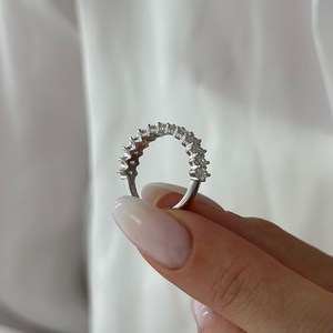 Anillo de media eternidad con diamantes cultivados en laboratorio de corte marquesa de 1.7 TCW, anillo de boda marquesa de oro blanco macizo de 14k - Product Image 3