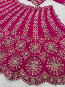 Lehenga Georgette Premium de Boutique India, Lehenga de Diseñador Estilo Bollywood, para Fiestas y Bodas, el Más Vendido, Prenda Festiva Moderna para Mujer - Product Image 2