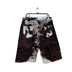 Pantalones Cortos de Cuero con Estampado de Vaca y Pelo de Pony Personalizados para Hombre y Mujer, Pantalones Cortos de Piel de Vaca Premium, Ropa Urbana Estilo Western, Fabricante de Ropa - Product Image 3
