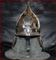 Casque d'armure turc antique du Moyen-Orient en métal avec chaîne d'aventail, design ottoman médiéval, technique de moulage