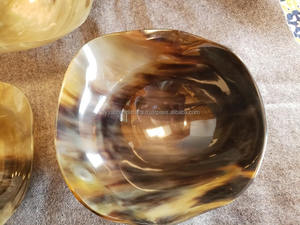 Bols et ustensiles en corne de buffle faits à la main en agate polie pour la maison et le restaurant Style animal nautique - Product Image 2