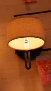 Lampe moderne d'intérieur en métal Vietnam Lumetal IP20 3000K (blanc chaud) avec commande par bouton LED, AC 100V-240V, Ra80, 50000 heures, 65 Lm/W, 305 Lm - Product Image 4