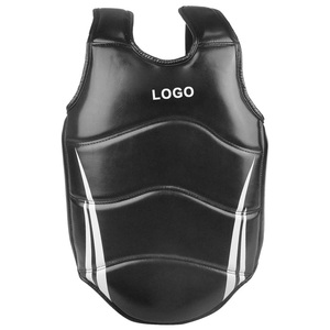 Protège-poitrine de boxe en cuir noir personnalisé, confortable, pour l'entraînement, protection corporelle pour toutes les saisons - Product Image 1
