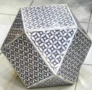 โต๊ะลิ้นชักลายไม้ฝังกระดูกจาก ILAHI ดีไซน์ทันสมัย ตกแต่งด้วยหินอาเกต พร้อมช่องเก็บของสามชั้น เฟอร์นิเจอร์พกพาสำหรับบ้าน - Product Image 3