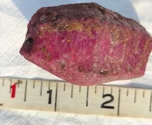 Rubí Natural en Bruto de Kenia, Minas Femos John Saul, 321 Quilates, Tamaño Más Grande, 10 USD/Quilate - Product Image 3