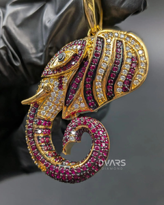 Pendentif Tête d'Éléphant Hip Hop de Haute Qualité, entièrement serti de diamants (testés positivement), avec Rubis et Moissanite - Product Image 4