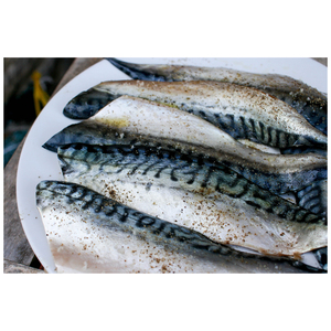 Pescado Fresco de Caballa, Producto de Marisco Premium, Apto para Recetas de Asado, Frito y al Vapor - Product Image 1