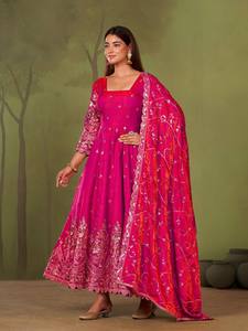 Conjunto de Vestido de Seda con Brillo y Bordado para Mujer, con Lentejuelas, Cordones y Dupatta, Estilo Tradicional, Protección Solar, Secado Rápido - Product Image 1