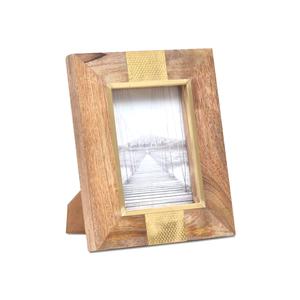 Nouveauté : Album photo en bois de petite taille avec design embossé et finition en poudre blanche pour une utilisation polyvalente - Product Image 4