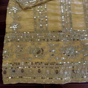 Conjunto de Kurta y Plazo de Seda VASTRA COTTAGE con Dupatta, Traje Étnico con Bordado de Hilos y Plazo, Ropa Festiva - Product Image 3