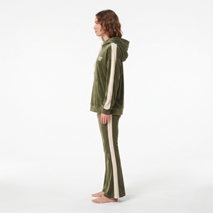 Conjunto Deportivo de Terciopelo Verde Oliva para Mujer con Capucha y Rayas Laterales Color Crema, Corte Holgado, Ropa Casual de Invierno - Product Image 4