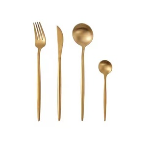 Ensemble de couverts élégants en laiton doré, collection de vaisselle de luxe pour restaurant - Product Image 1