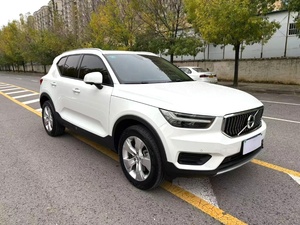 Venta caliente Vo-l-vo <span class=keywords><strong>XC40</strong></span> 2,0 T 4WD Smart Fashion Edition Tracción en las cuatro ruedas Coche de gasolina usado - Product Image 4