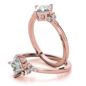 Anillo de boda clásico de oro macizo de 9k/10k/14k con diamantes cultivados en laboratorio de corte princesa, diseño de cometa y racimo pequeño, para mujer y niña - Product Image 5