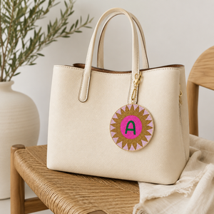 Adorno Monograma Hecho a Mano con Cuentas de Semillas, Letra Inicial Colgante, Amuleto de Cristal, Regalo Personalizado SSTRINGZ KC25 - Product Image 3