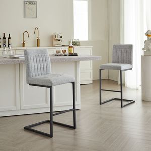 Sgabello da Bar in Tessuto Grigio Chiaro con Robusta Struttura in Metallo Nero, Seduta Comoda ed Elegante per Isola Cucina o Soggiorno - Product Image 2