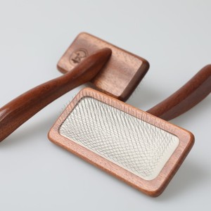Cepillo de madera para eliminar el pelo de mascotas, cepillo suave para rutinas de aseo, innovaciones en el aseo de mascotas, herramienta de aseo para gatos. - Product Image 2