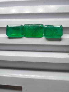 Lot de 3 émeraudes Sakota naturelles de 13,08 carats, taille octogonale, couleur verte changeante, excellente qualité pour la fabrication de bijoux (bague, pendentif) - Product Image 1
