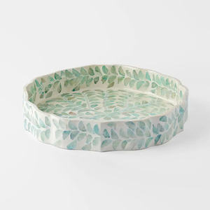 Plateau en nacre à bords festonnés, mosaïque de coquillages botaniques multiformes, plat décoratif unique pour un style d'intérieur moderne - Product Image 3