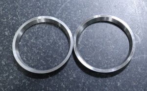 แหวนศูนย์กลางที่กำหนดเองด้วยเครื่องจักร CNC ทำจากสเตนเลสที่ผ่านการรับรอง ISO โดย vartis Engineering - Product Image 3