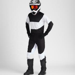 Combinaisons de motocross avec logos personnalisés Tissu extensible et léger conçu pour les cyclistes et les défis tout-terrain - Product Image 3