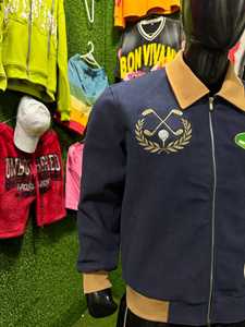 Chaquetas Varsity Personalizadas, Chaqueta Clásica Letterman con Cuello y Puños Acanalados y Cierre de Botones a Presión para Universidad, Escuela y Uso Casual - Product Image 6