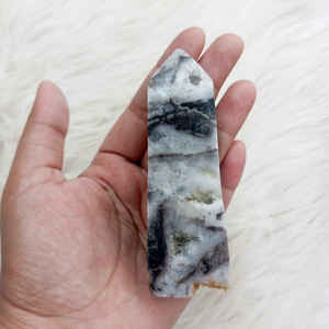 Vente en gros de pierres précieuses en forme d'obélisque de zèbre naturel d'Indonésie de haute qualité artisanat cristal de guérison 2,5x2,5x9cm - Product Image 2