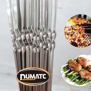 Brochettes à kebab Titan 13,2 pouces, anti-rouille, plates, pour barbecue, qualité alimentaire, lavables au lave-vaisselle, avec tube de rangement pour viande et volaille - Product Image 1