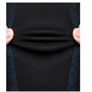 Pantalons d'entraînement pour hommes conçus pour une mouvement dynamique avec un tissu léger et une compression axée sur la performance - Product Image 6