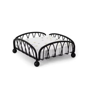 Porta Servilletas Metálico de Tendencia, Diseño Sostenible Hecho a Mano, Estilo Minimalista que Complementa lo Contemporáneo y lo Clásico - Product Image 5