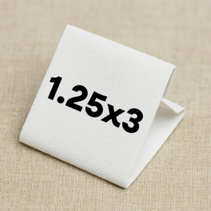 Écusson rectangulaire tissé avec logo 3D en relief « Persevere sans peur », bord rouge, fond blanc, lavable, pour vêtements, sacs et drapeaux - Product Image 5
