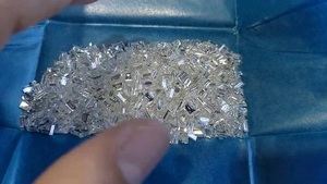 Diamants de laboratoire R&K GEMS taille baguette conique, couleur fantaisie claire, taille personnalisable pour la fabrication de bijoux - Product Image 5