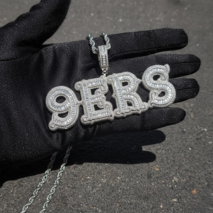 Colgante personalizado con letras incrustadas de diamantes de moissanita en plata de ley 925, estilo hip hop, joyería llamativa. - Product Image 3