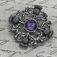 Broche classique écossaise en argent motif fleur de girofle, épinglette pour chapeau, bijou pour écharpe, pour festival, kilt et tenue irlandaise, violet
